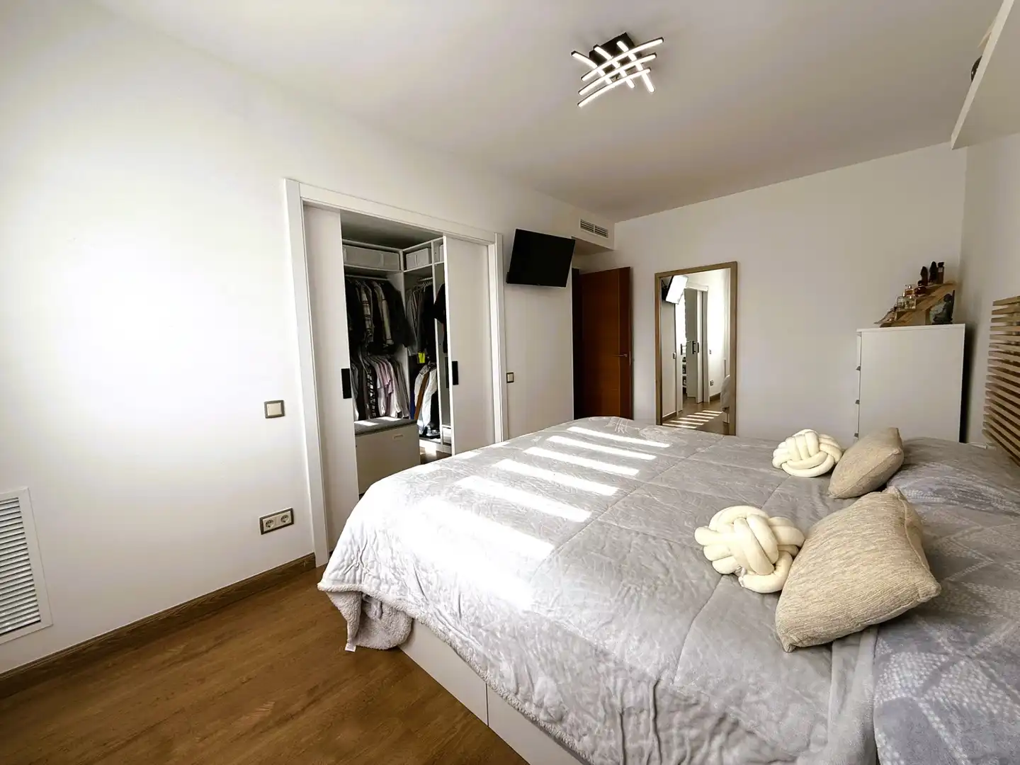 Bedroom of Duplexes for sale in Palau-solità i Plegamans  with Air Conditioner, Heating and Parquet flooring