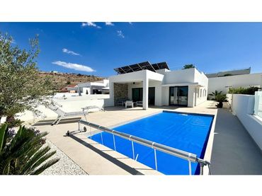 Casa con piscina in vendita a Benijófar