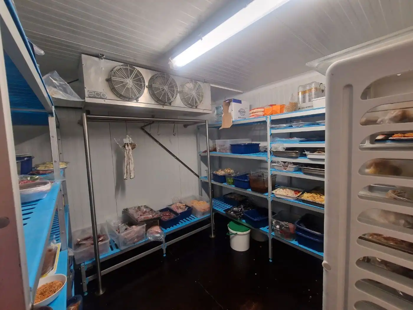 Cocina de Local en venta en Calonge i Sant Antoni con Aire acondicionado, Calefacción y Amueblado