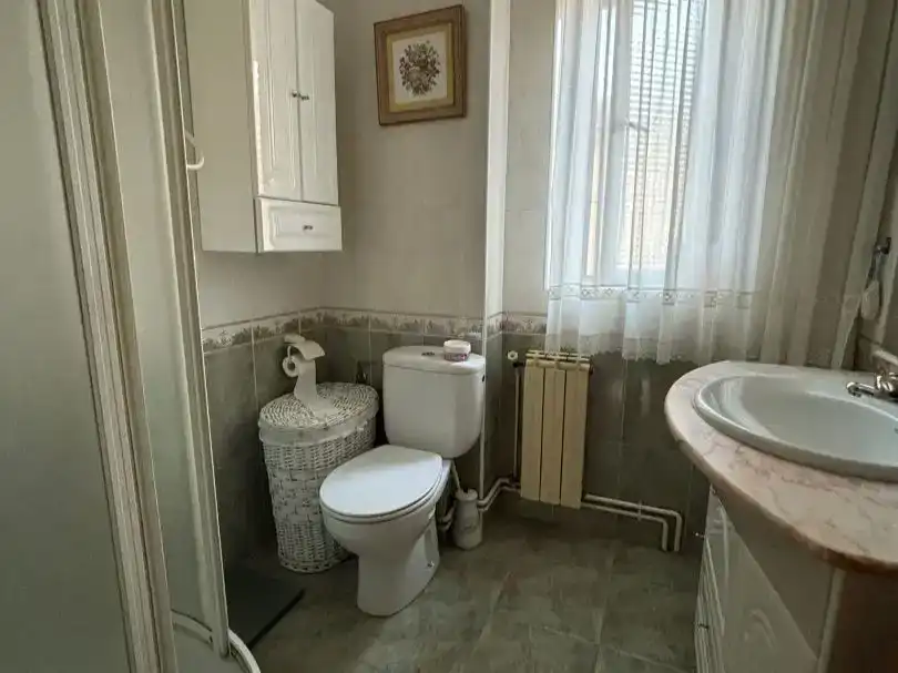 Badezimmer von Wohnung zur Miete in Ávila Capital