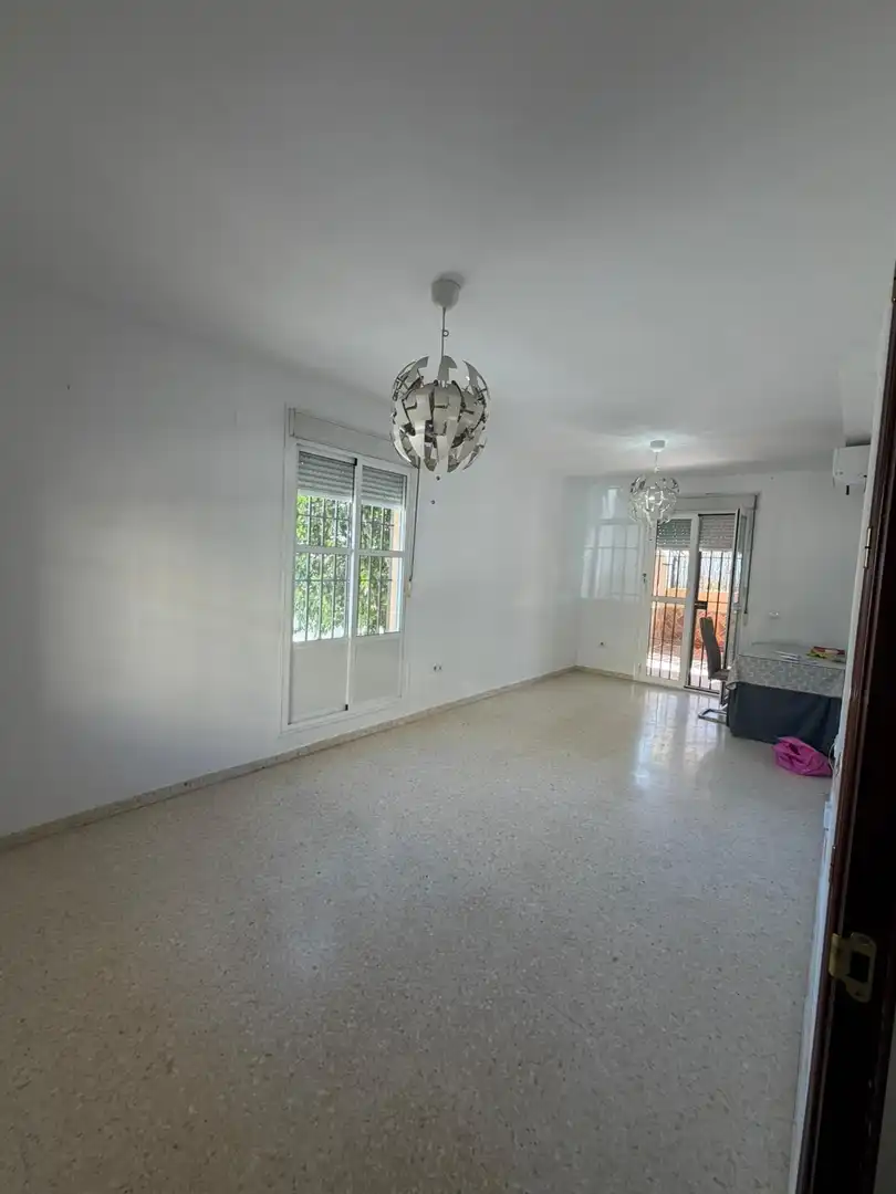 Sala d'estar de Casa o xalet en venda en Utrera
