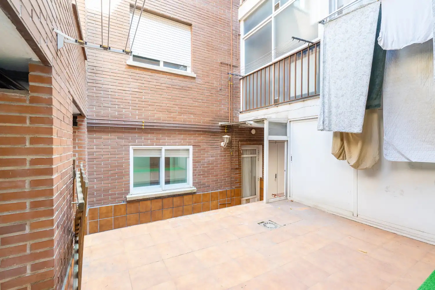 Vista exterior de Piso en venta en San Sebastián de los Reyes con Calefacción
