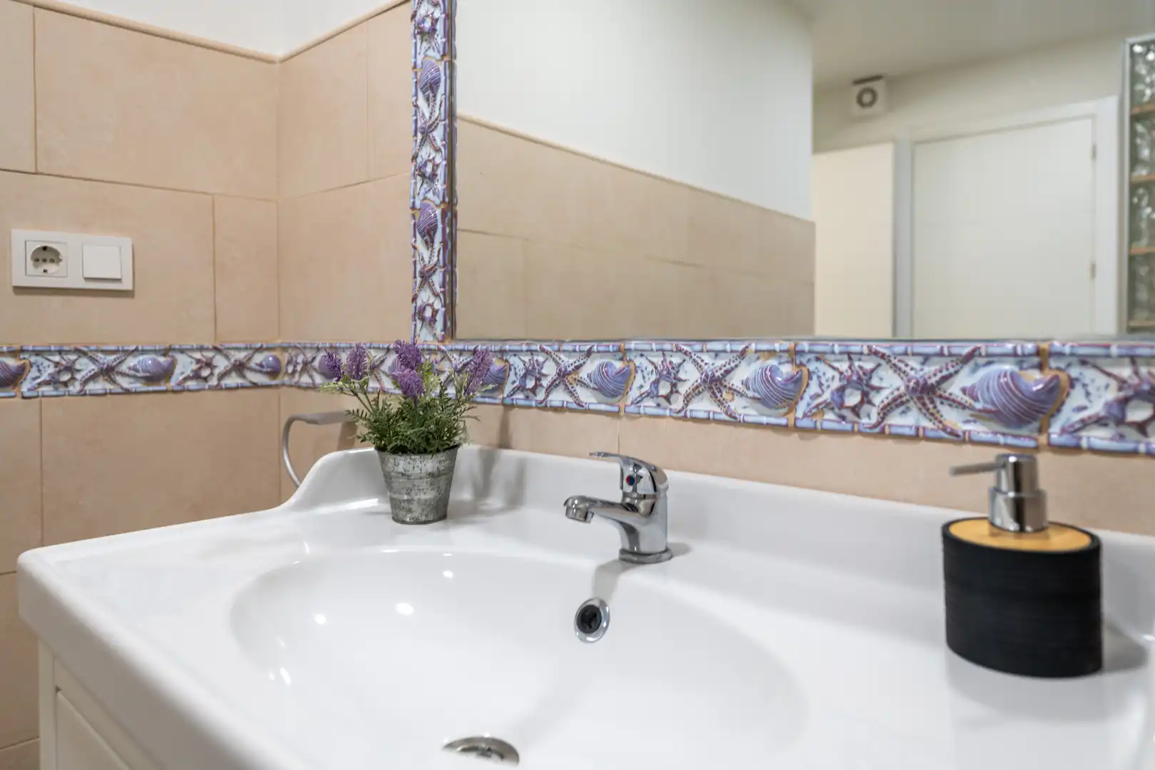 Bany de Apartament de lloguer en Málaga amb Aire condicionat, Calefacció i Parquet