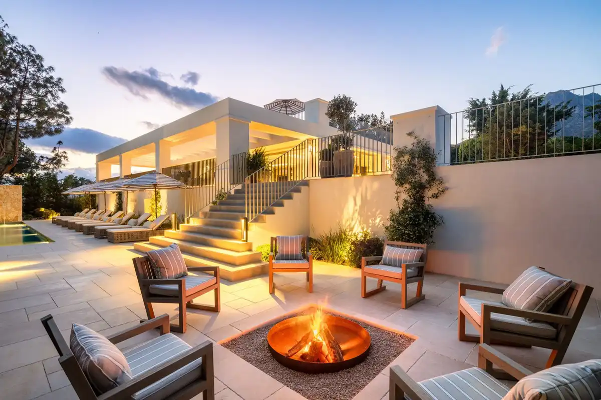 Terrasse von Haus oder Chalet zum Verkauf in Marbella mit Klimaanlage, Privatgarten und Terrasse