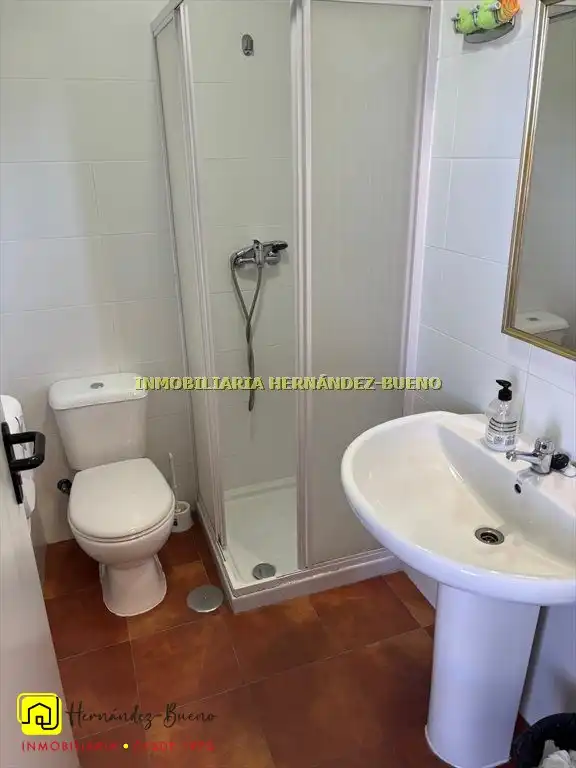 Badezimmer von Fabrikhallen zur Miete in Calvarrasa de Abajo, Salamanca