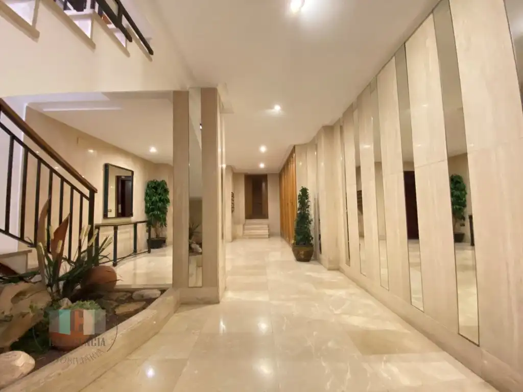 Duplexes for sale in Calle Poeta Verdaguer, Hospital - Plaza del Real