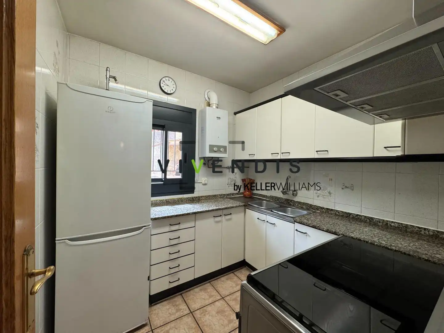 Cocina de Finca rústica en venta en Corbera de Llobregat