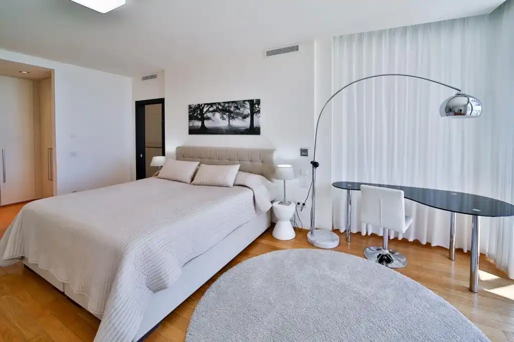 Habitación de Casa o chalet de alquiler en Marbella con Aire acondicionado, Jardín privado y Terraza