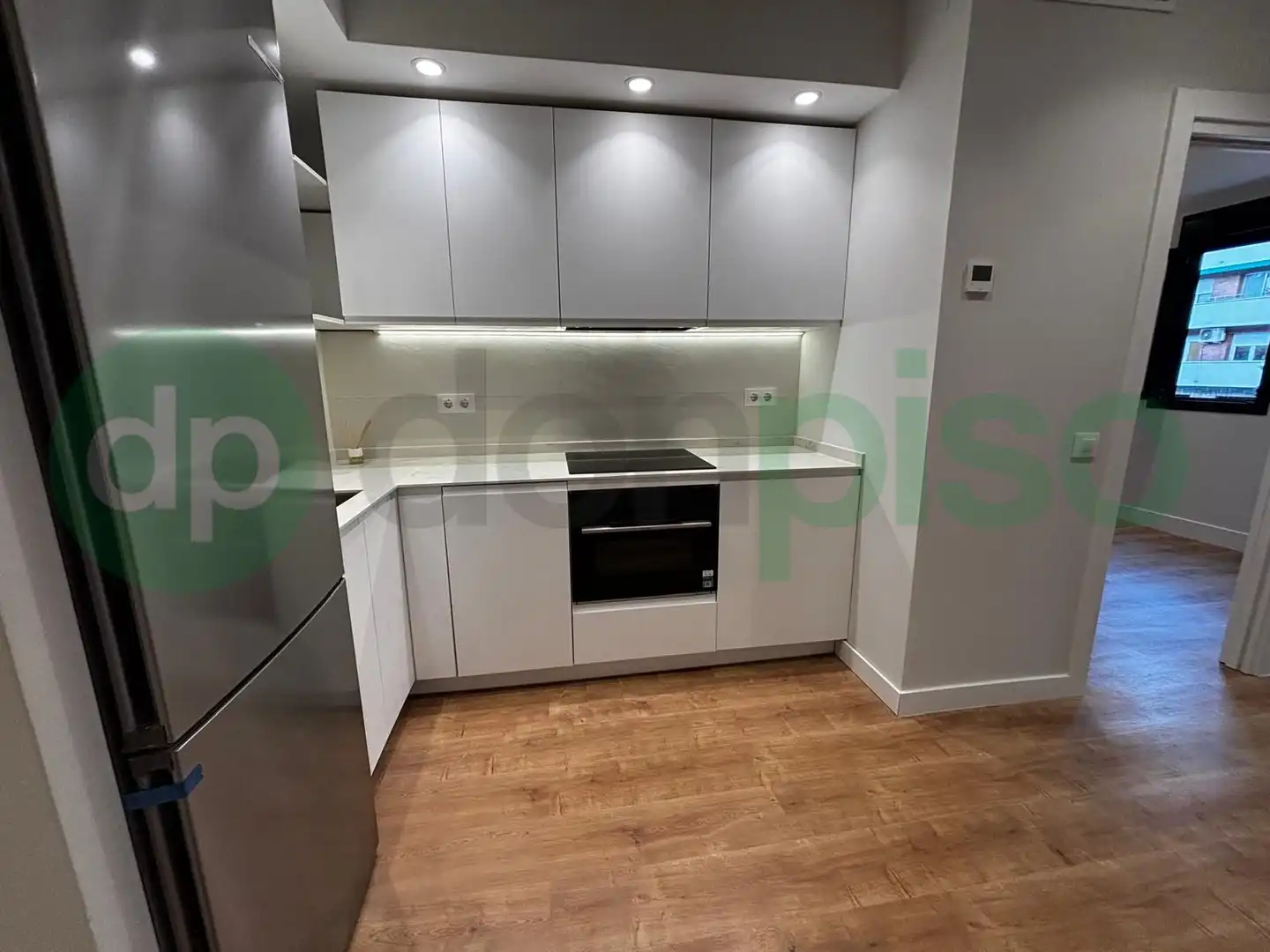 Kitchen of Flat for sale in Madrid  with Air Conditioner, Parquet flooring and Furnished