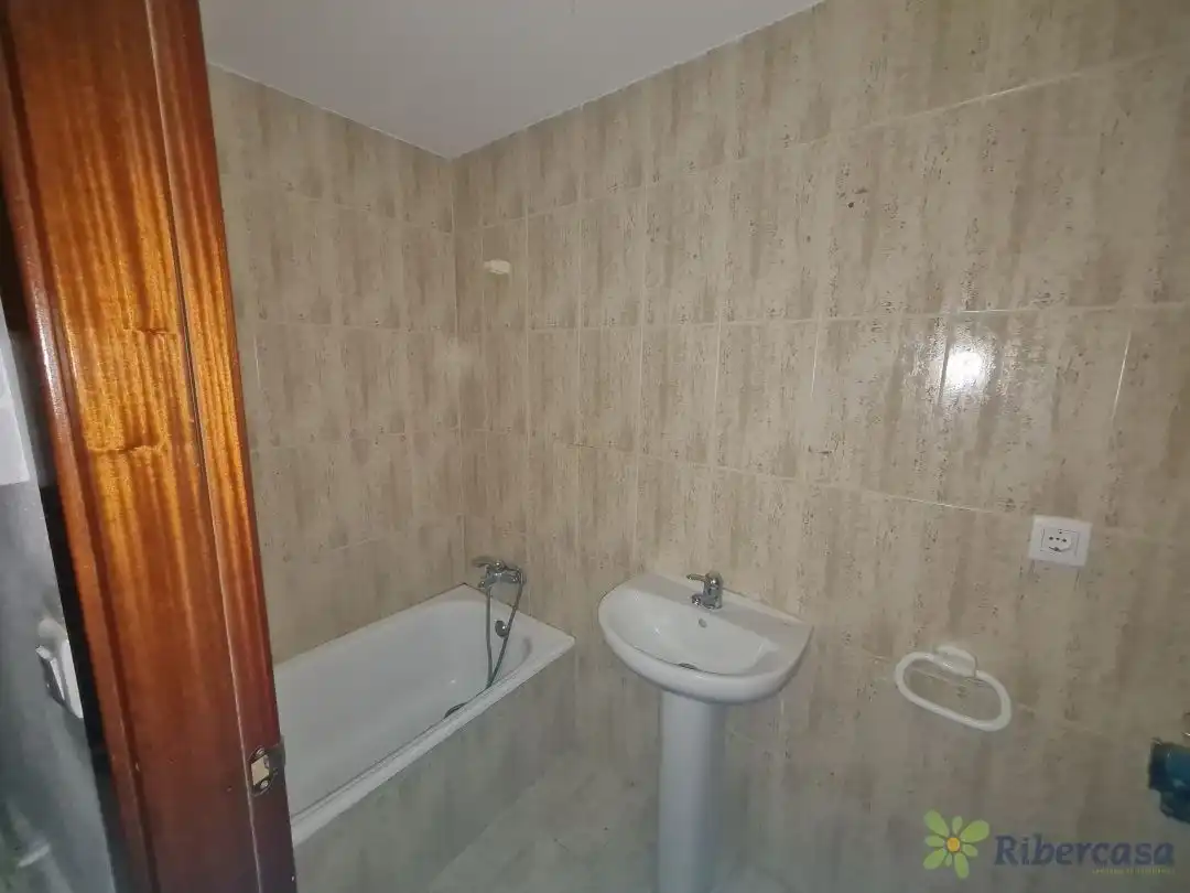 Bany de Dúplex en venda en Ribaforada amb Calefacció i Traster