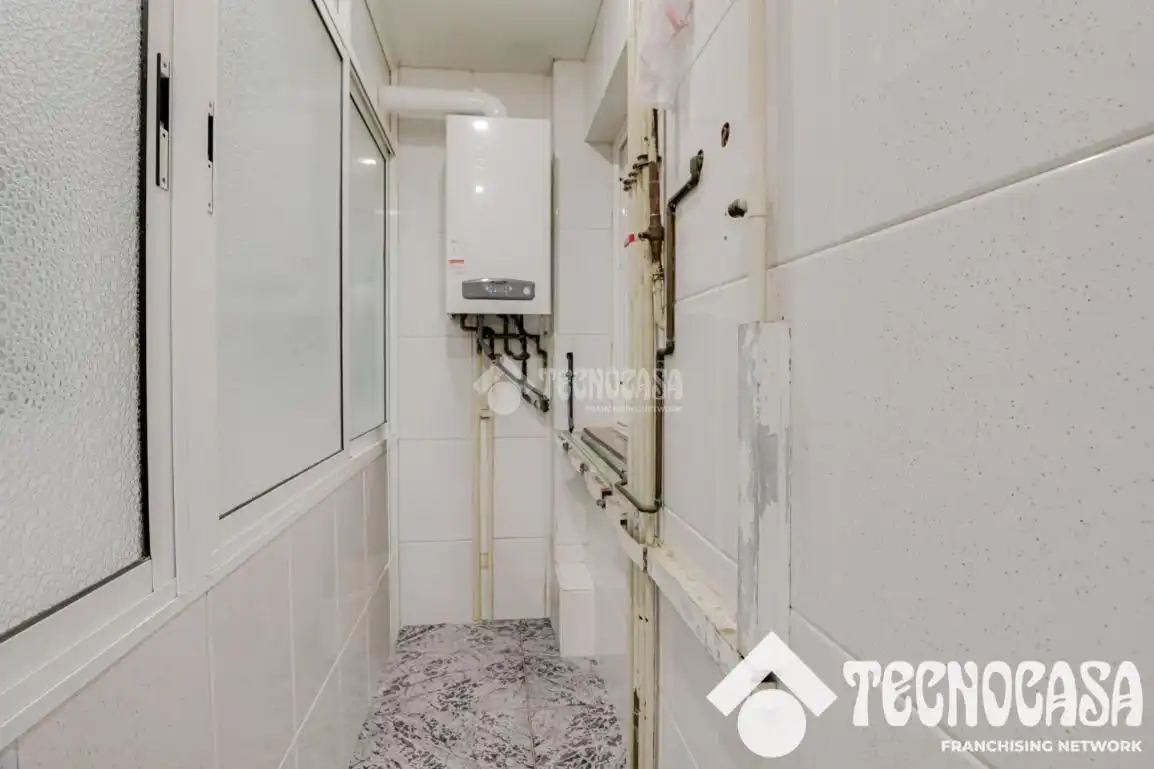 Baño de Piso en venta en Viladecans con Aire acondicionado, Calefacción y Balcón