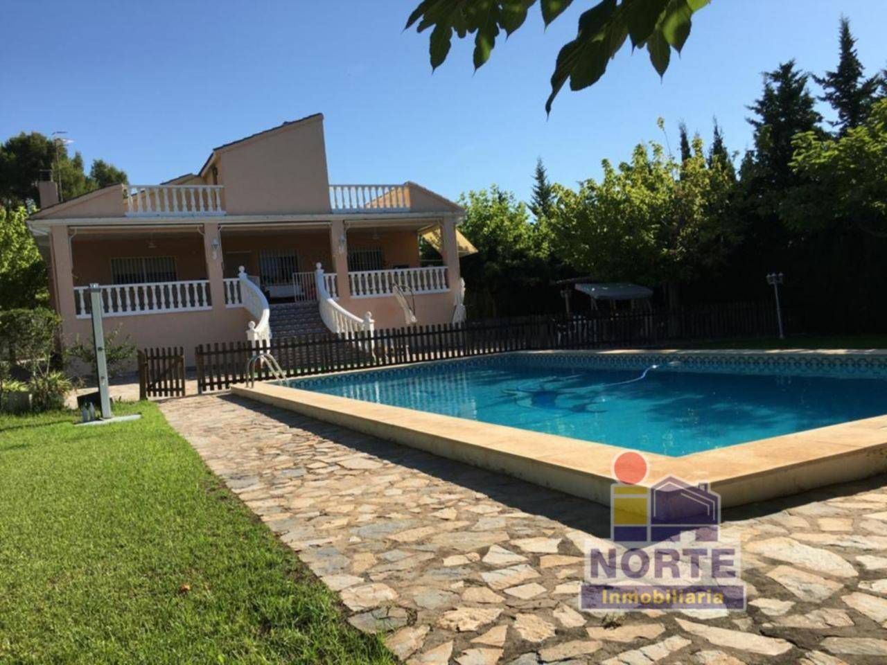 Vista exterior de Casa o xalet en venda en Muro de Alcoy amb Aire condicionat, Calefacció i Jardí privat