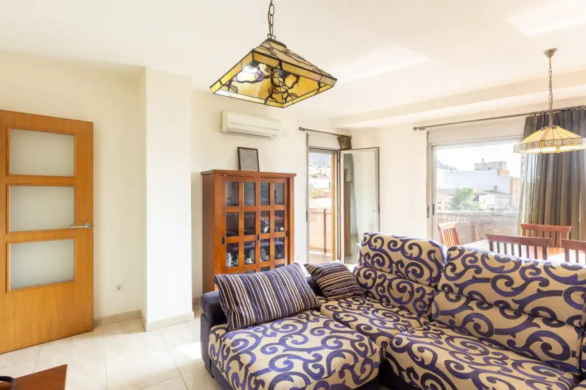 Wohnzimmer von Wohnung zum Verkauf in Montserrat mit Klimaanlage und Heizung
