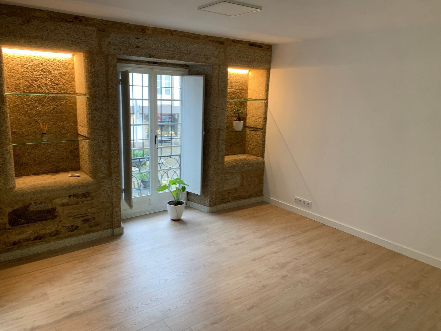 Premises to rent in Rúa da Caldeirería, 25, Casco Histórico