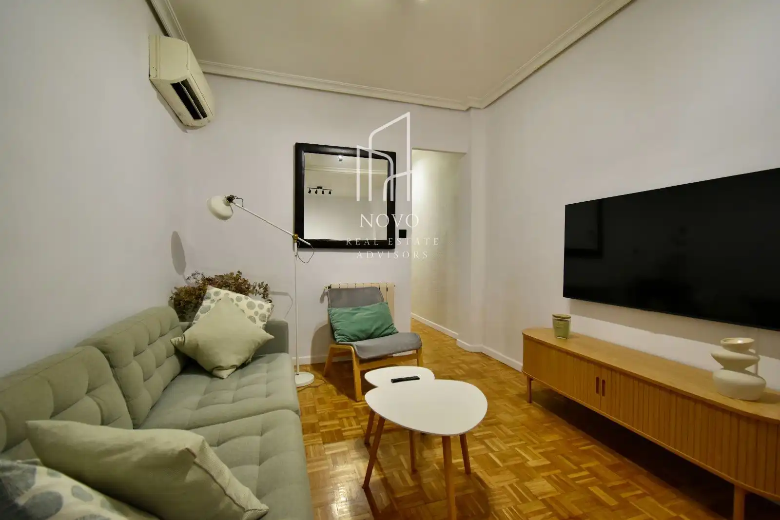 Sala de estar de Piso de alquiler en Madrid con Aire acondicionado, Calefacción y Amueblado