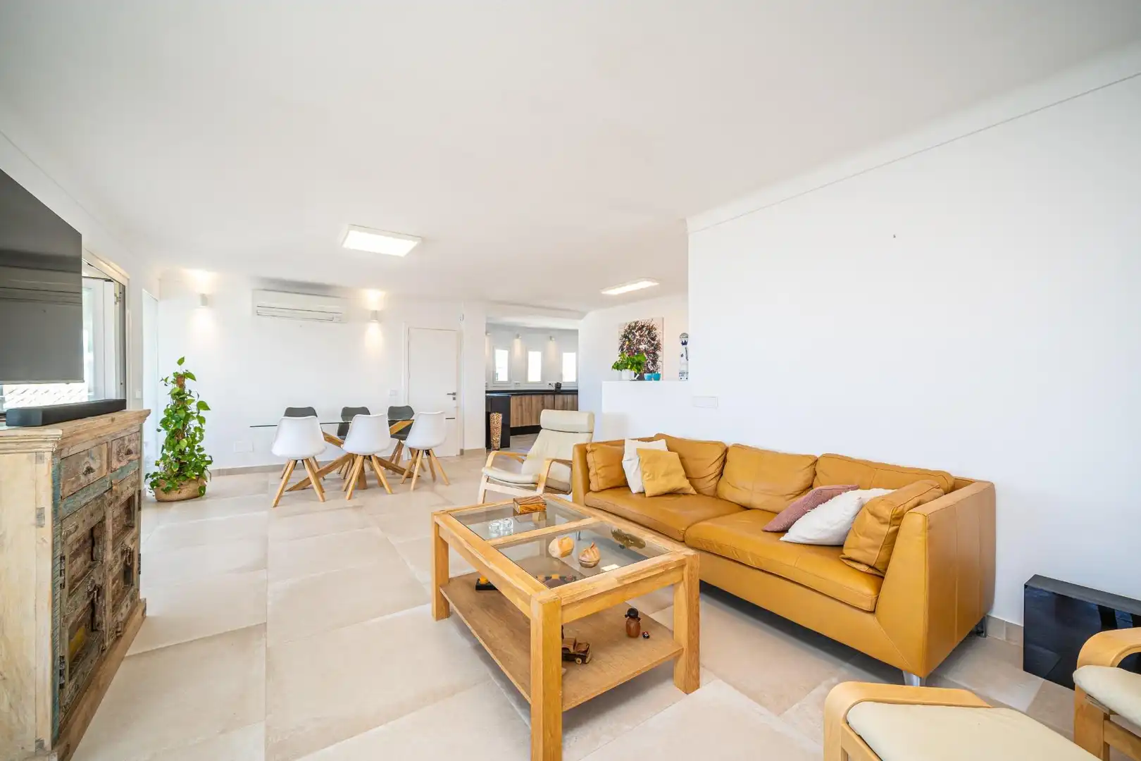 Living room of Houses for rent in Llucmajor  with Air Conditioner, Private garden and Terrace