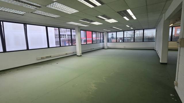 Oficina en Alquiler en Pinoa, 8 en Zamudio