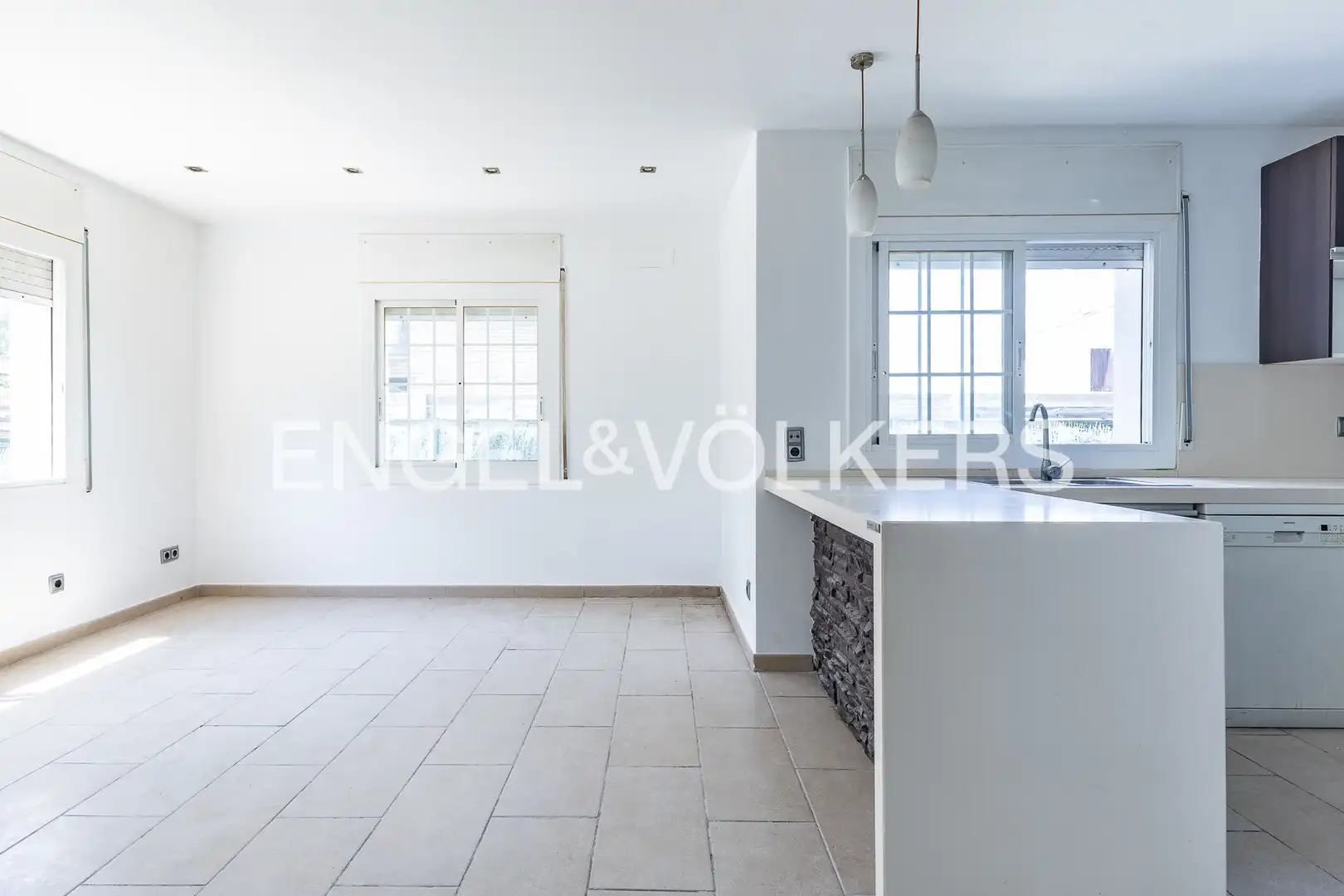Comedor de Casa o chalet en venta en Llinars del Vallès con Calefacción y Jardín privado