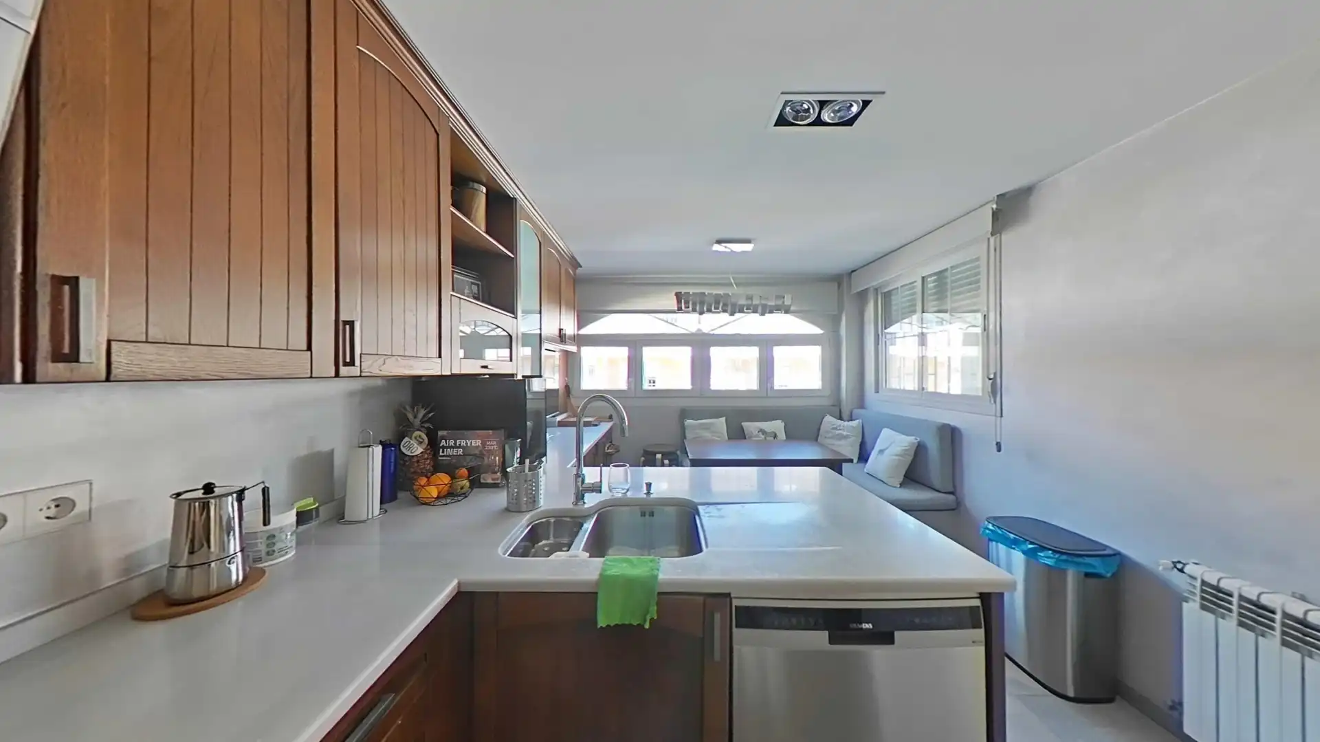 Kitchen of Detached homes for sale in Alcorcón  with Air Conditioner, Heating and Private garden