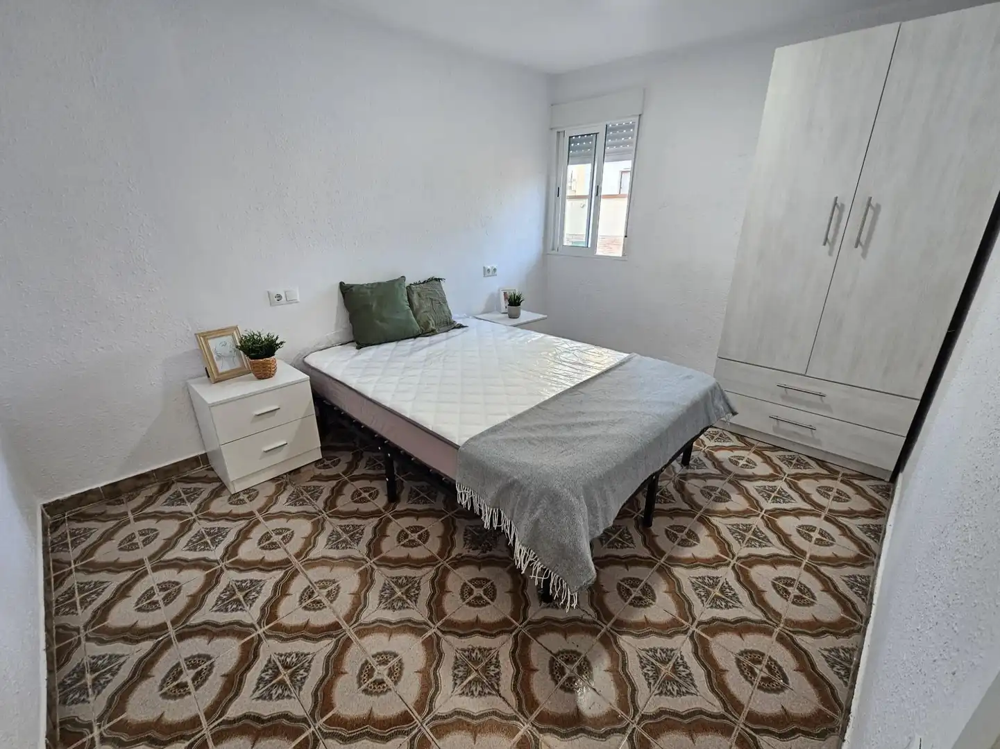 Schlafzimmer von Wohnungen zur Miete in Castellón de la Plana / Castelló de la Plana mit Möbliert