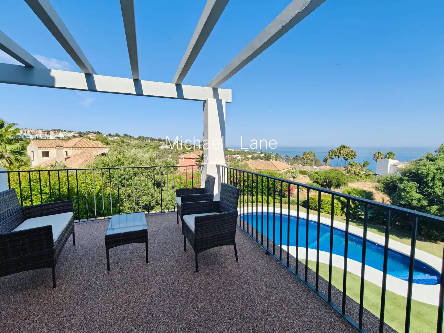 Terrace of Houses for sale in Sotogrande  with Air Conditioner, Heating and Private garden