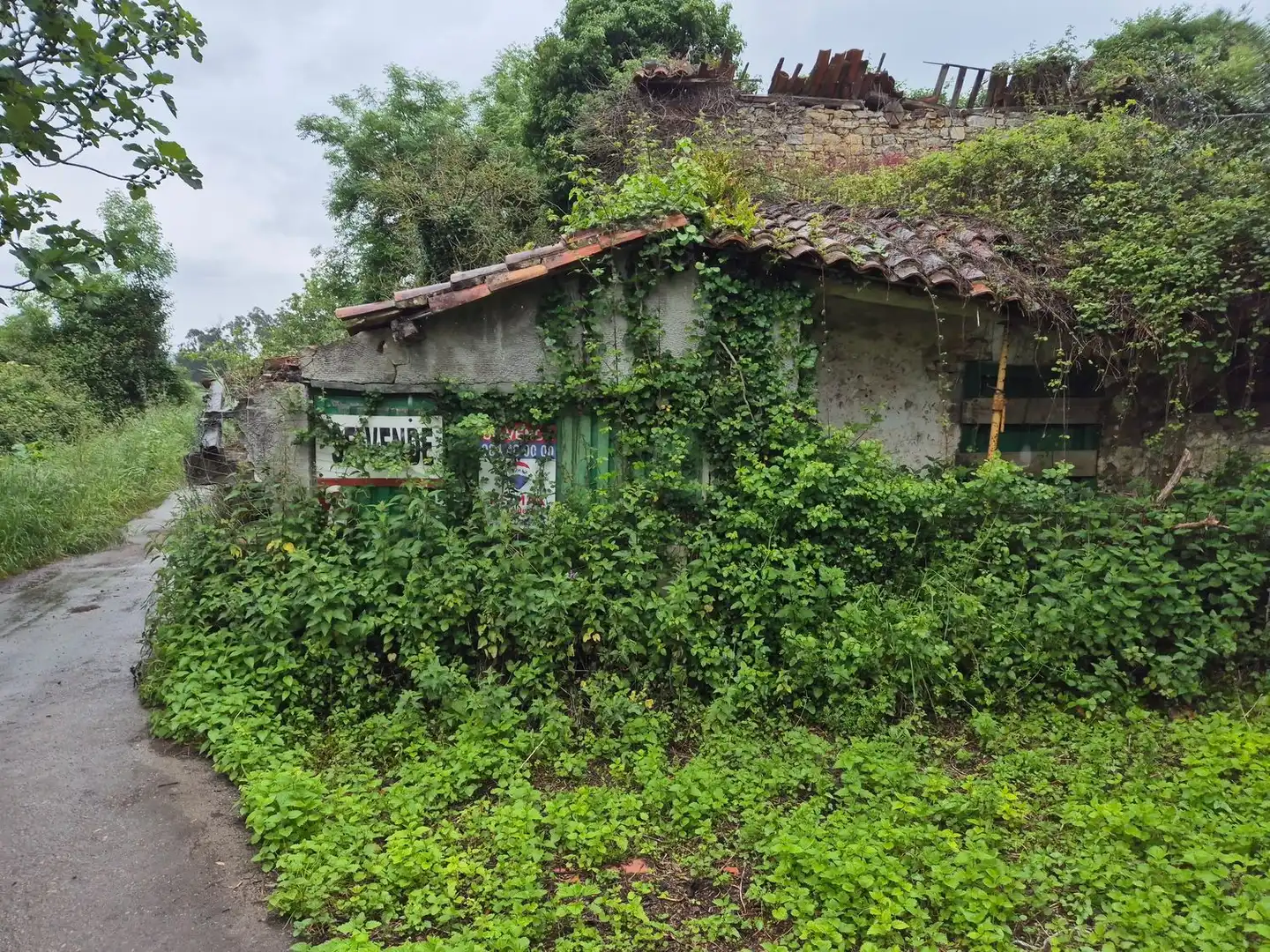 Außenansicht von Haus oder Chalet zum Verkauf in Villaviciosa mit Schwimmbad