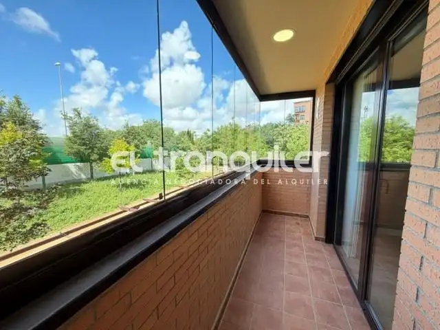 Piso de alquiler en Calle Fernando VII, San José - Buenos Aires