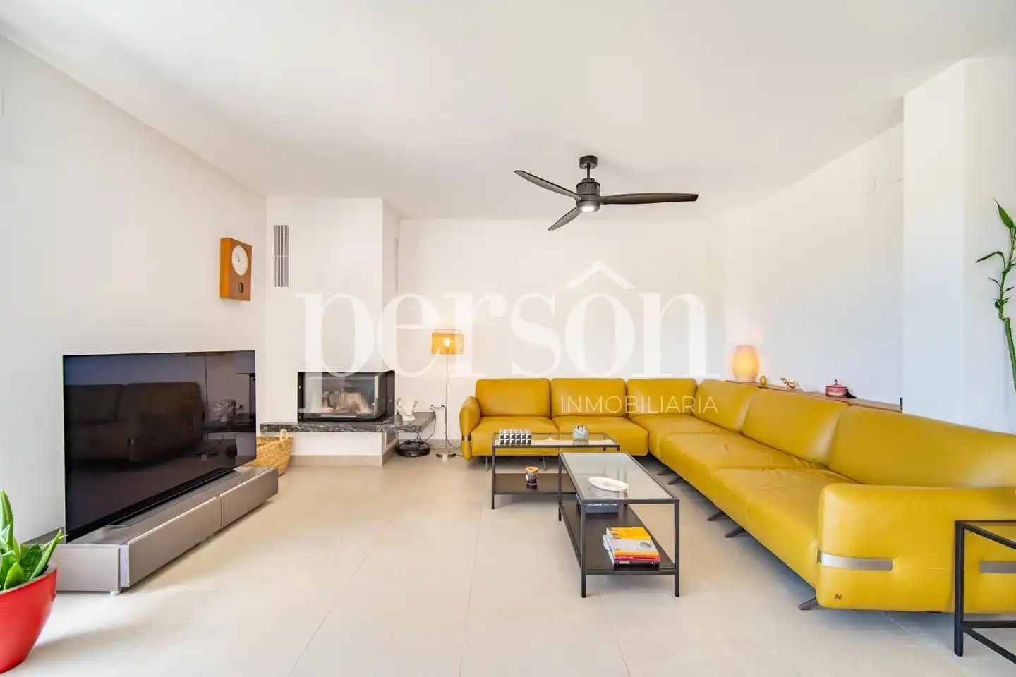 Living room of Houses for sale in L'Eliana  with Air Conditioner, Heating and Private garden