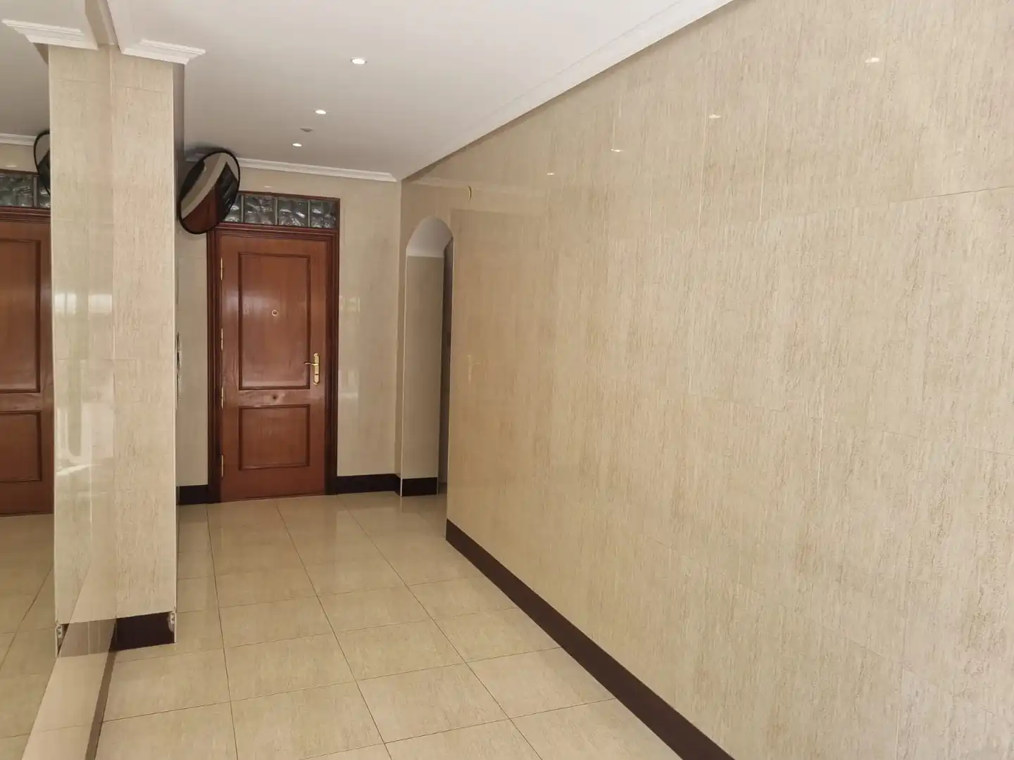 Apartament amb ascensor en venda a Avenida del Cid Campeador, imagen 3