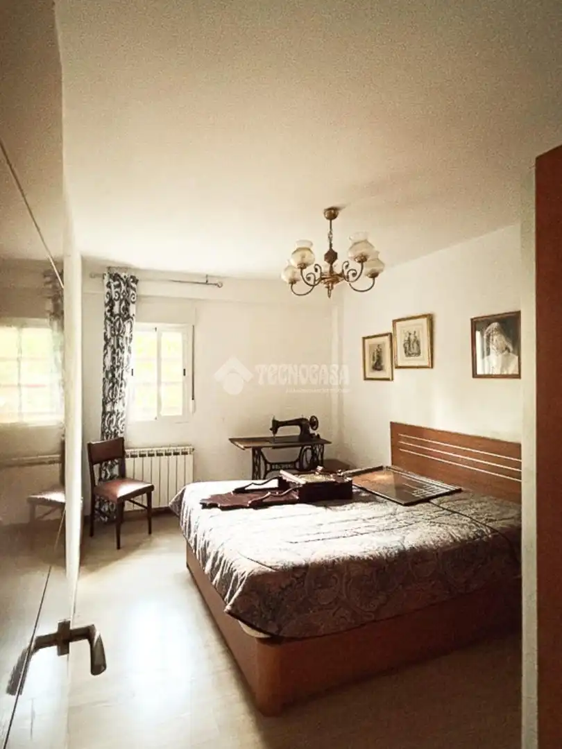 Habitación de Piso en venta en Madrid con Calefacción, Terraza y Balcón