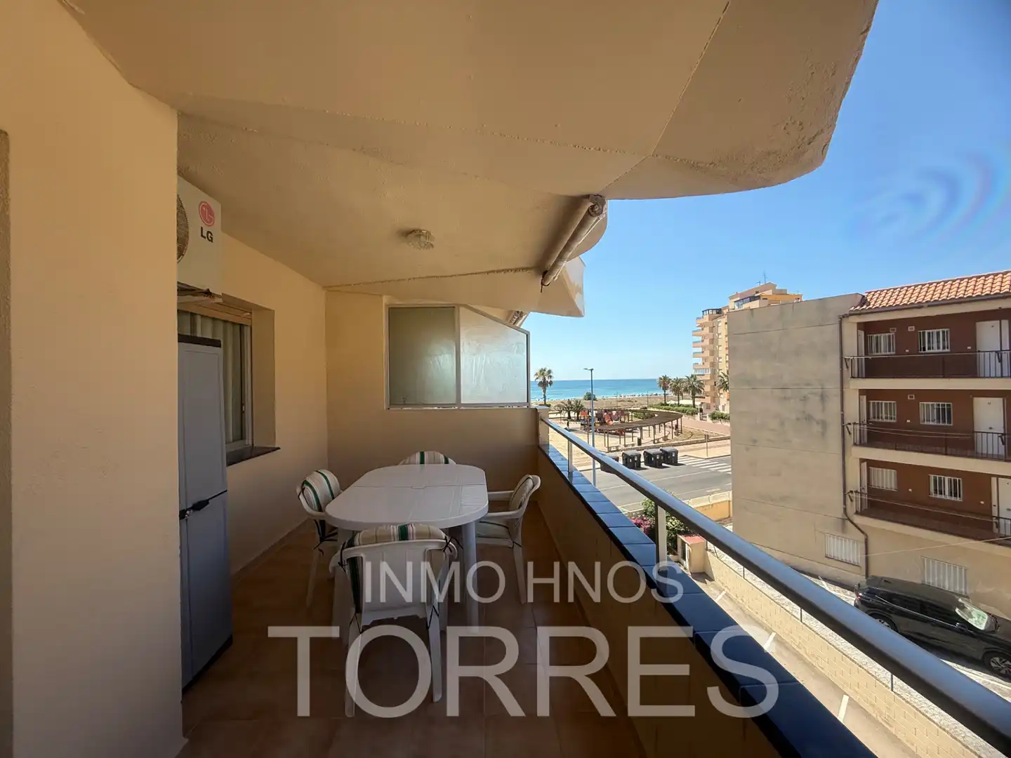 Vista exterior de Apartament en venda en Peñíscola / Peníscola amb Aire condicionat, Terrassa i Piscina comunitària