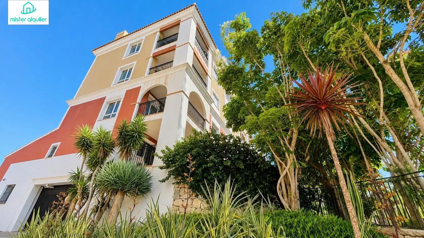 Vista exterior de Apartamento de alquiler en Mutxamel con Calefacción, Jardín privado y Terraza