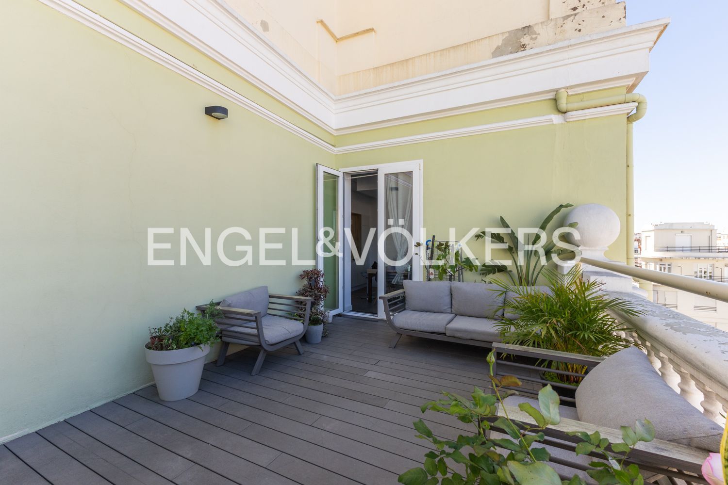Terraza de Ático de alquiler en  Valencia Capital con Aire acondicionado, Calefacción y Terraza