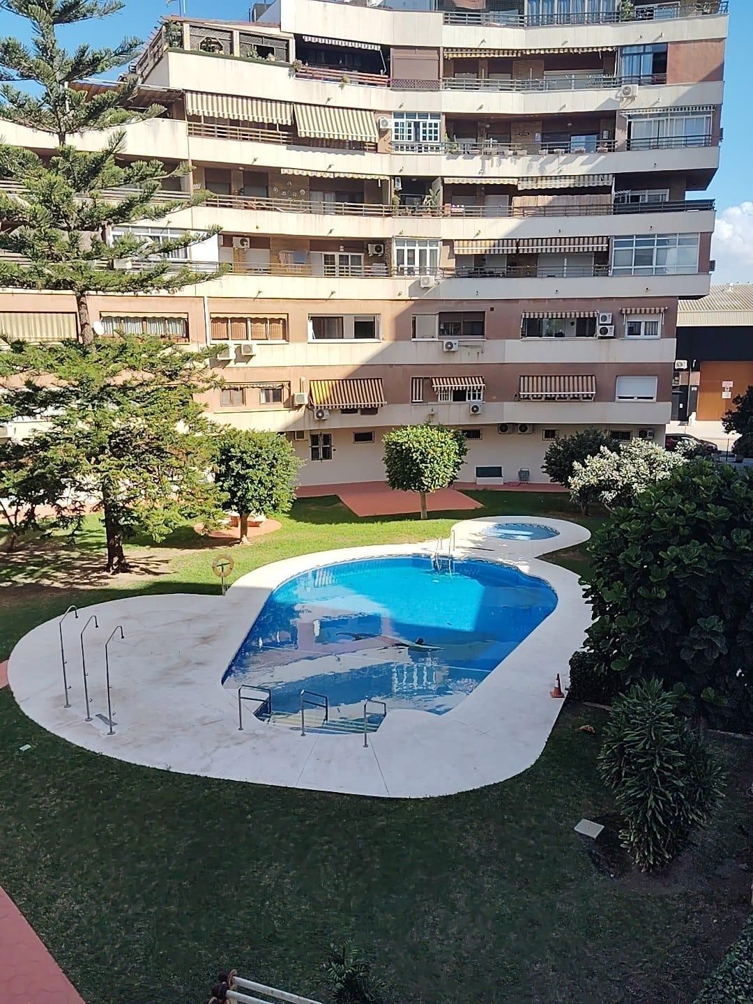 Piso en venta en Martín Carpena - Torre del Río, Carretera de Cádiz