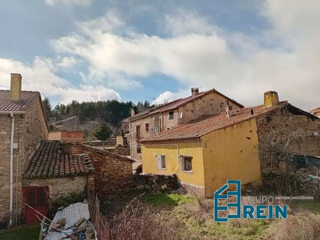 Casa o chalet en venta en Piñuécar-Gandullas
