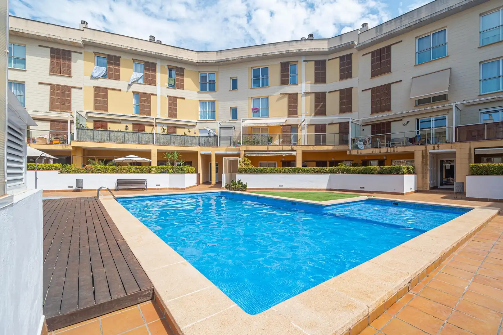 Swimming pool of Flat for sale in Campos  with Air Conditioner, Heating and Parquet flooring
