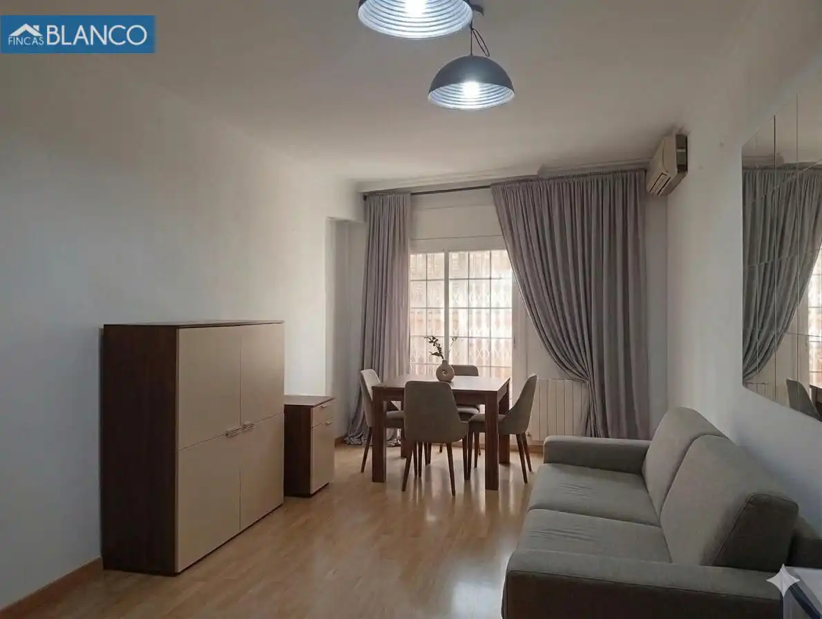 Appartamento con ascensore in vendita a Collblanc - La Torrassa, imagen 2