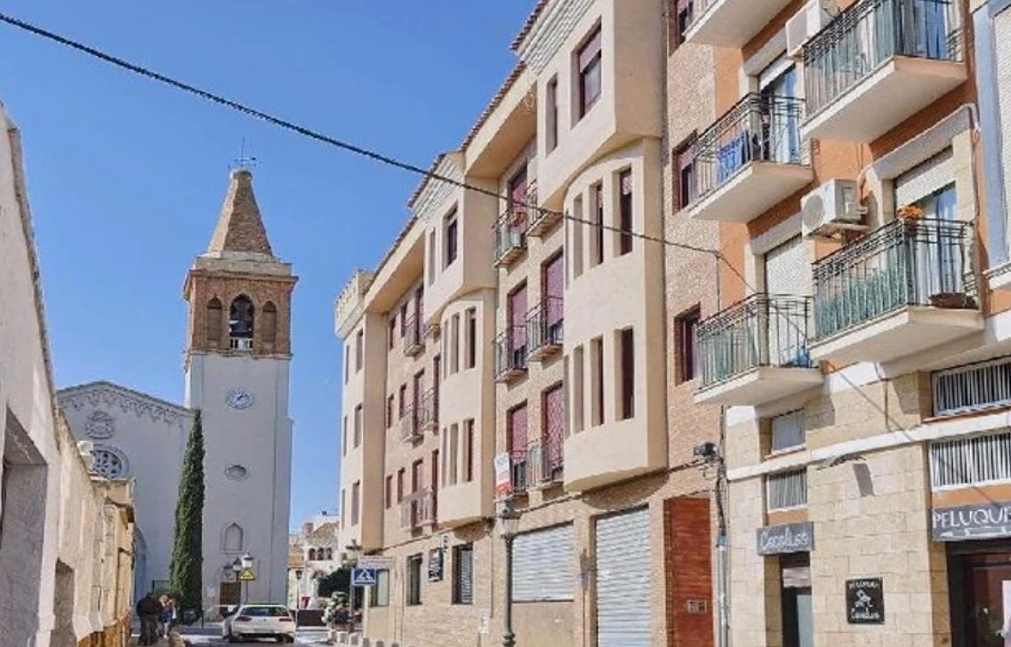 Exterior view of Building for sale in L'Eliana
