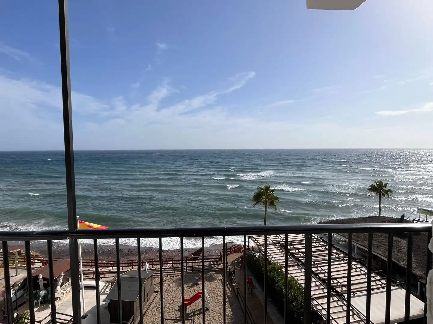 Appartement compact avec piscine à louer à Alhamar 3