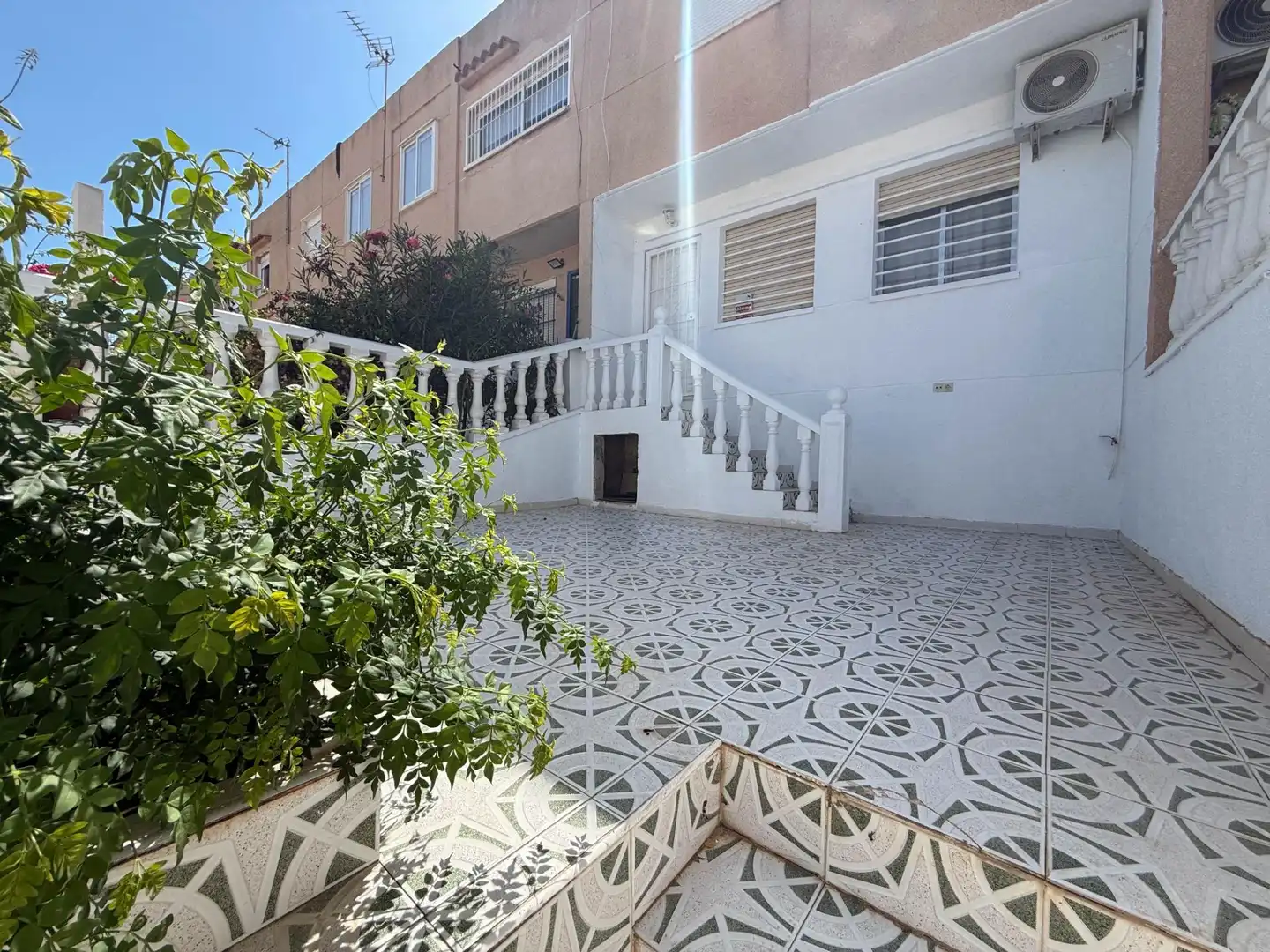Terrasse von Haus oder Chalet zur Miete in Santa Pola mit Klimaanlage, Heizung und Privatgarten