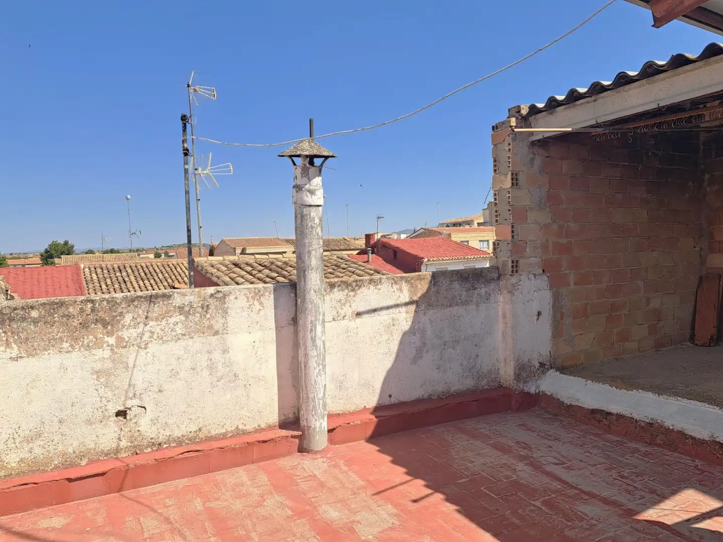Exterior view of Houses for sale in Requena  with Heating and Terrace