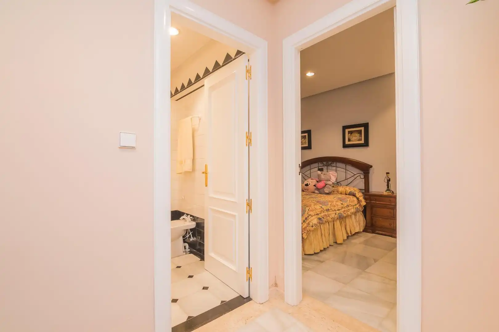 Casa o chalet en venta en Elche / Elx con Aire acondicionado, Jardín privado y Terraza