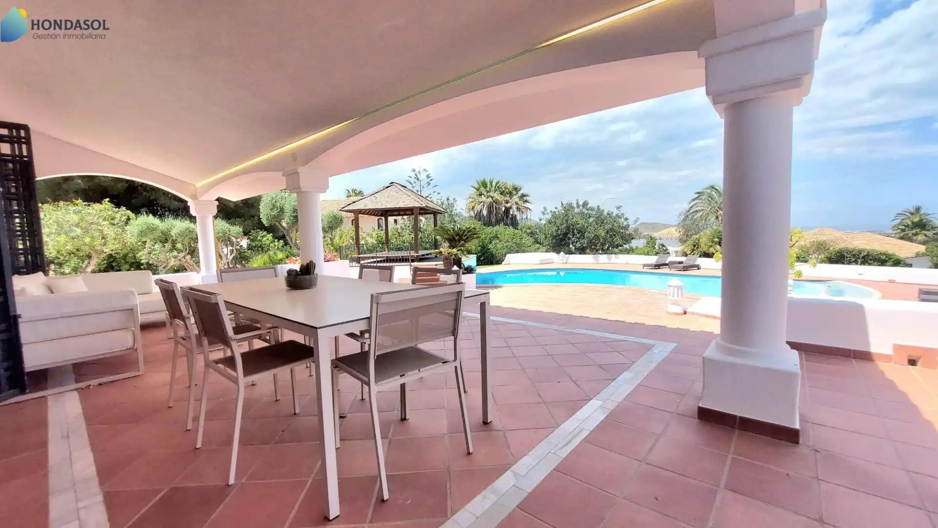 Terrassa de Casa o xalet en venda en Cartagena amb Aire condicionat, Jardí privat i Terrassa
