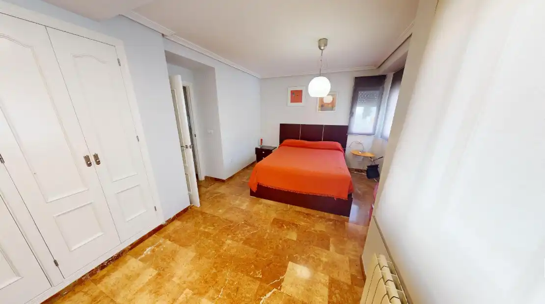 Dormitori de Casa o xalet en venda en Alicante / Alacant amb Aire condicionat, Calefacció i Traster