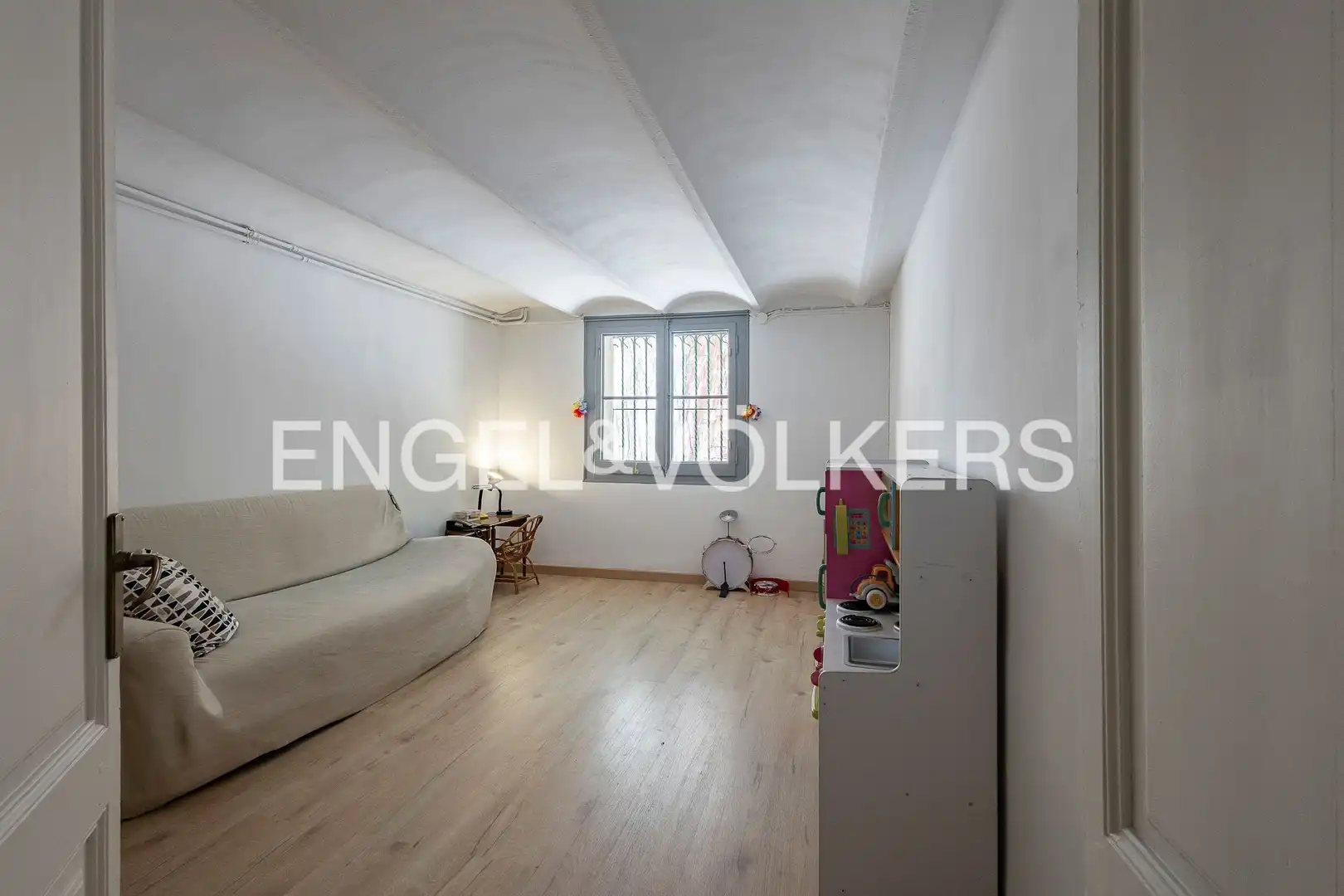 Sala de estar de Casa o chalet en venta en Sant Boi de Llobregat con Aire acondicionado, Calefacción y Jardín privado