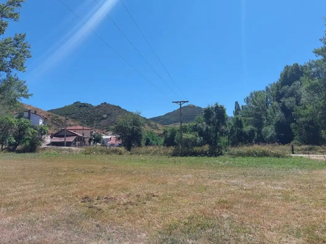 Residential zum Verkauf in Boca de Huérgano