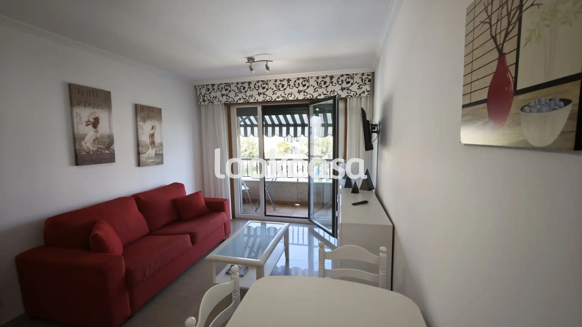 Living room of Flat for sale in Sanxenxo  with Heating, Private garden and Parquet flooring