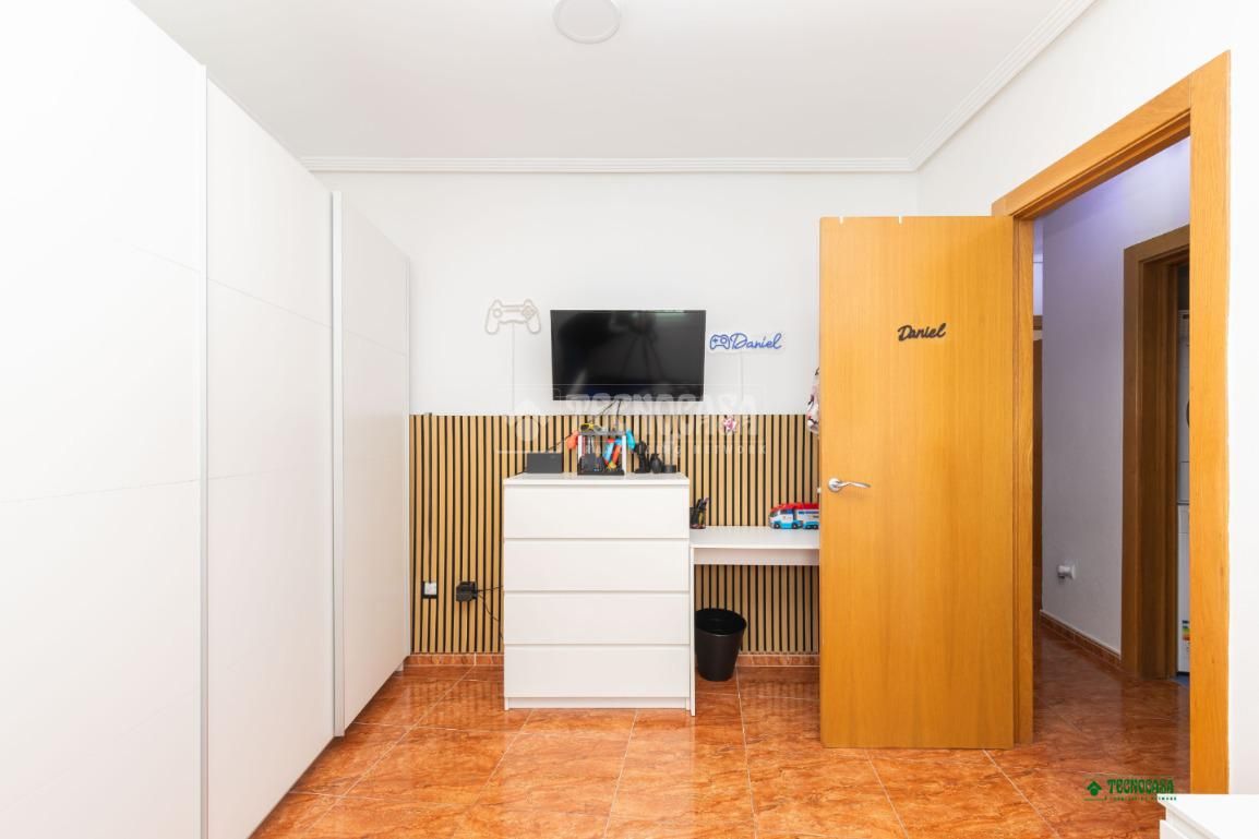 Piso en venta en Costacabana - Loma Cabrera