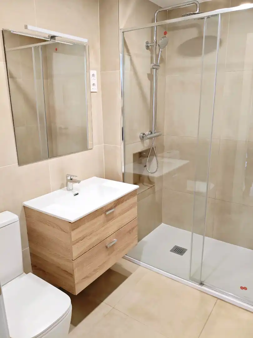 Bathroom of Ground floor for sale in Dosrius  with Oven, Microwave and Alarm