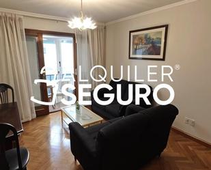 Living room of Flat to rent in  Madrid Capital  with Heating, Terrace and Furnished